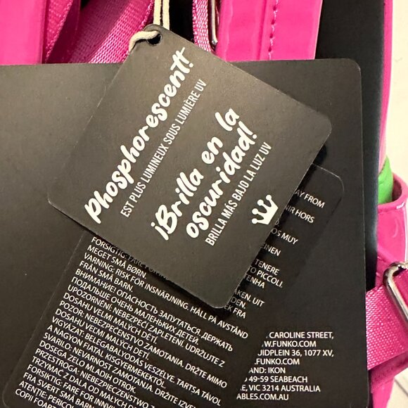 Loungefly Killer Klowns Glow-in-the-Dark Mini Backpack NWT - Picture 15 of 17